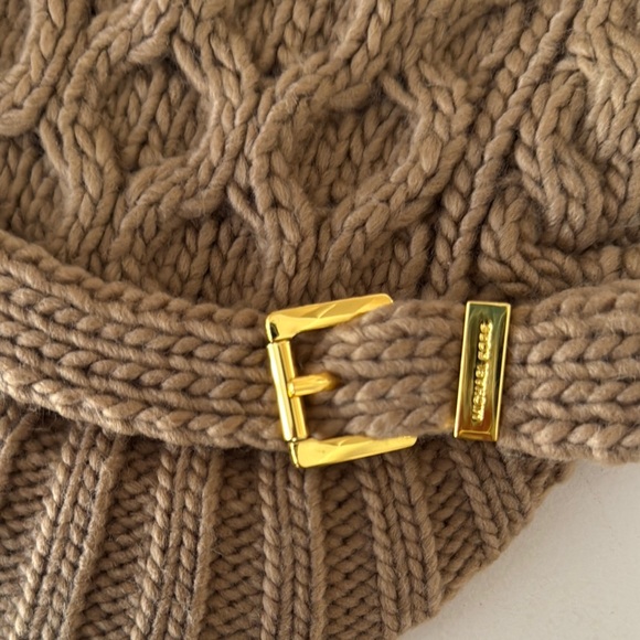 Michael Kors Brown Knit Hat with Gold Buckle - Picture 5 of 9